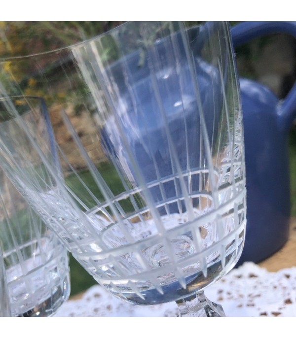 Ensemble de 12 verres avec décanteur de vin